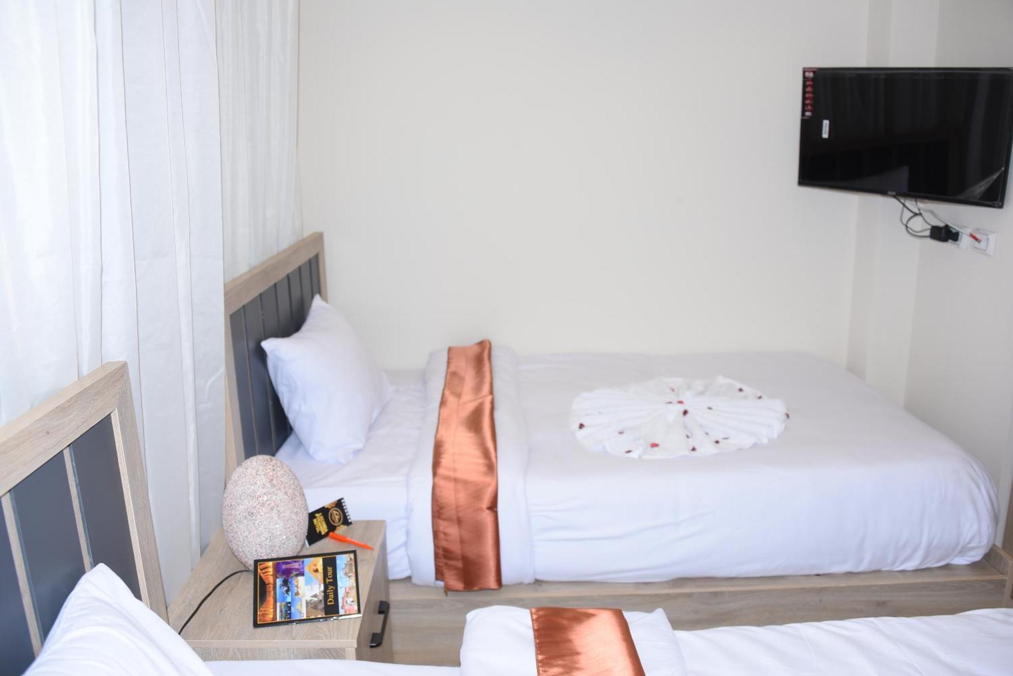 Locanda Pyramids Hotel Kafret el-Gabal Екстериор снимка