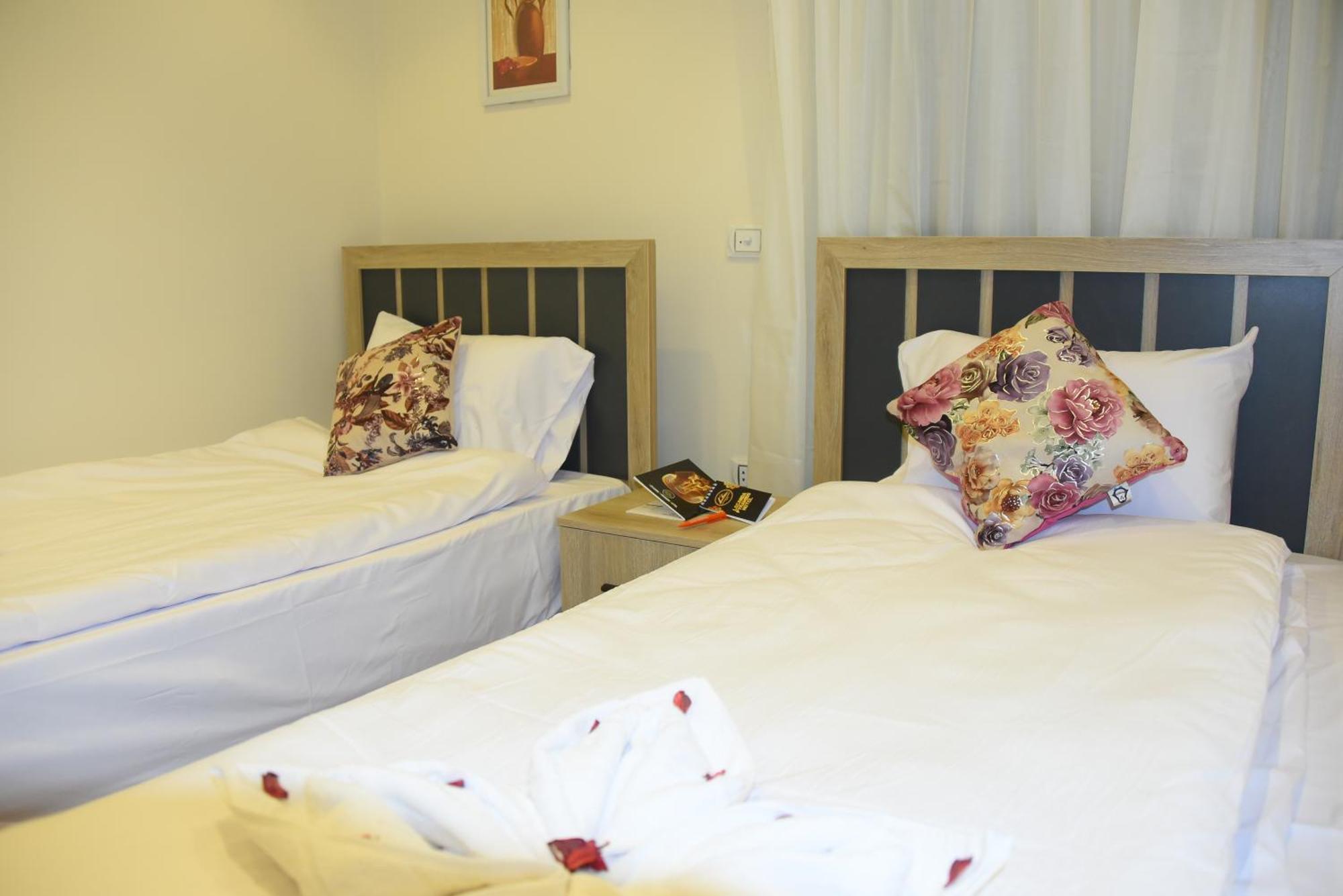 Locanda Pyramids Hotel Kafret el-Gabal Екстериор снимка
